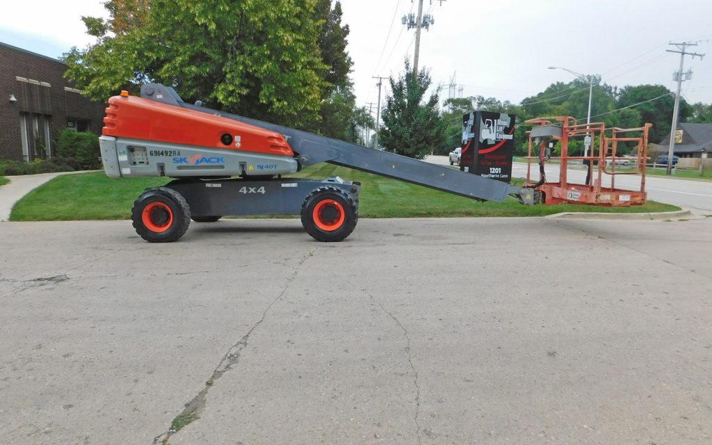  2007 SkyJack SJ40T Boom Lift on Sale in Wisconsin